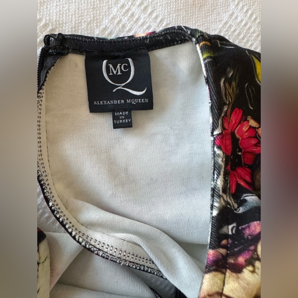 McQ Alexander McQueen multicolor festival floral bodycon dress, like new! - Picture 10 of 11